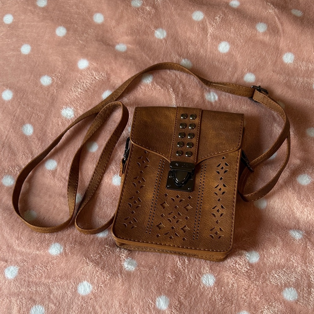 Elegant Tan Crossbody Bag with Cut-Out Design